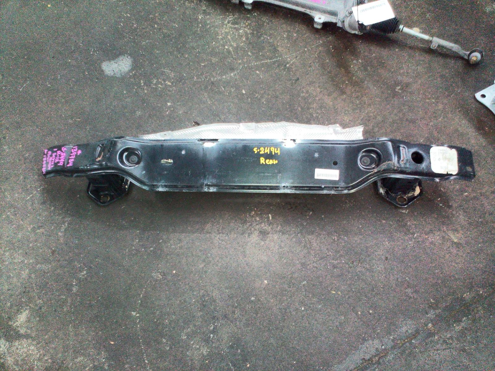 View Auto part R/Bar Bracket/Reinfo Bmw 1 Series 2012