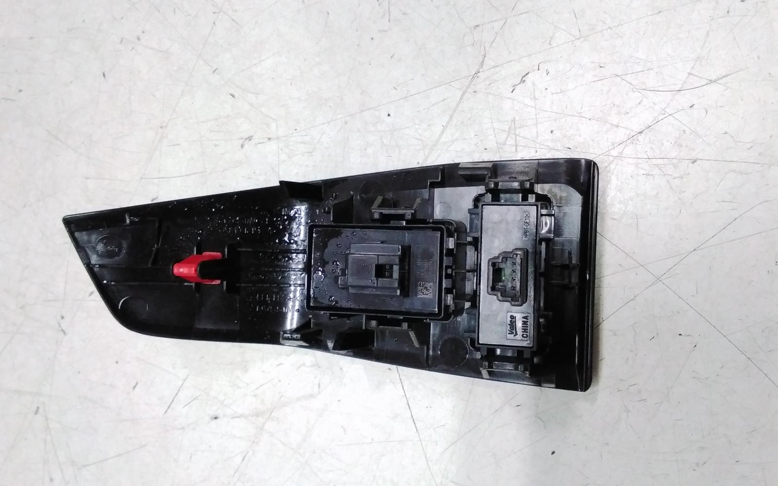 View Auto part Pwr Dr Wind Switch Nissan Xtrail 2024