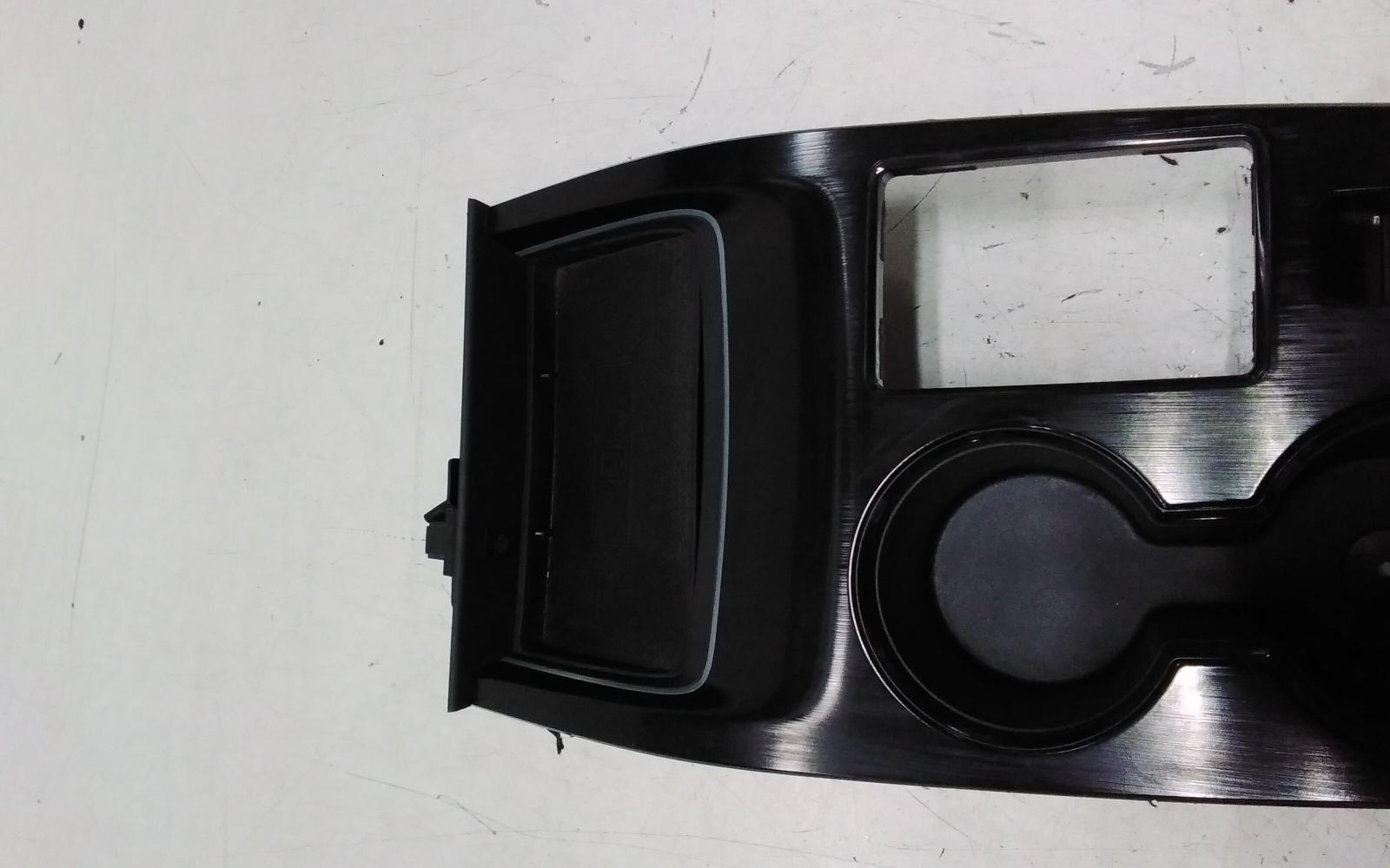 View Auto part Misc Switch/Relay Nissan Xtrail 2024