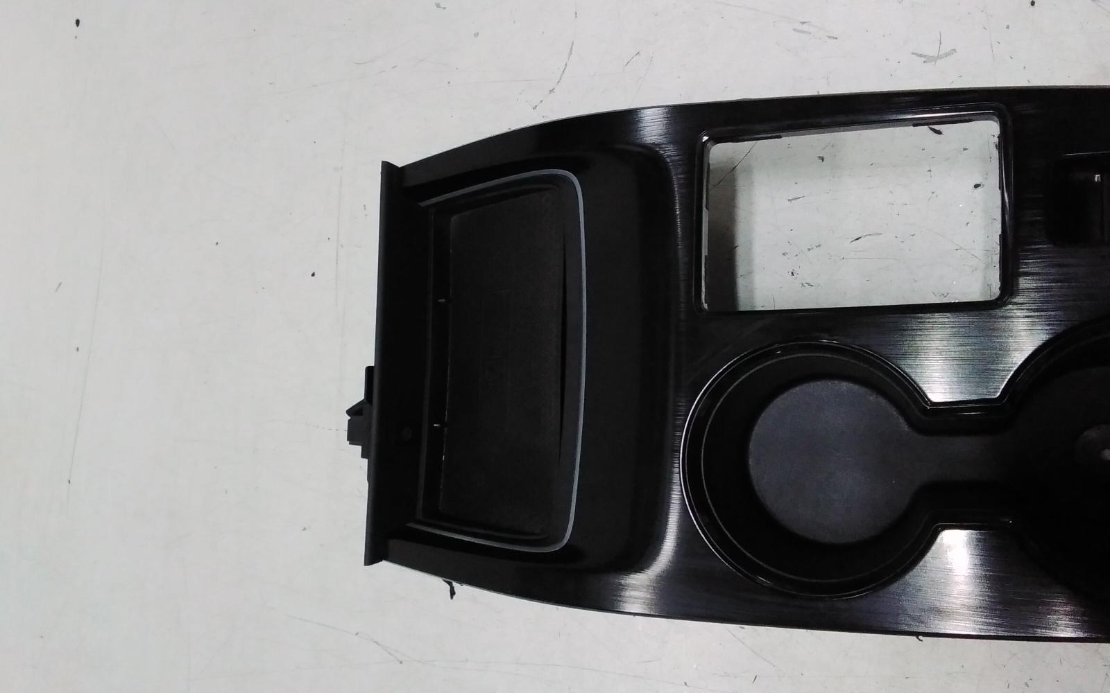 View Auto part Misc Switch/Relay Nissan Xtrail 2024