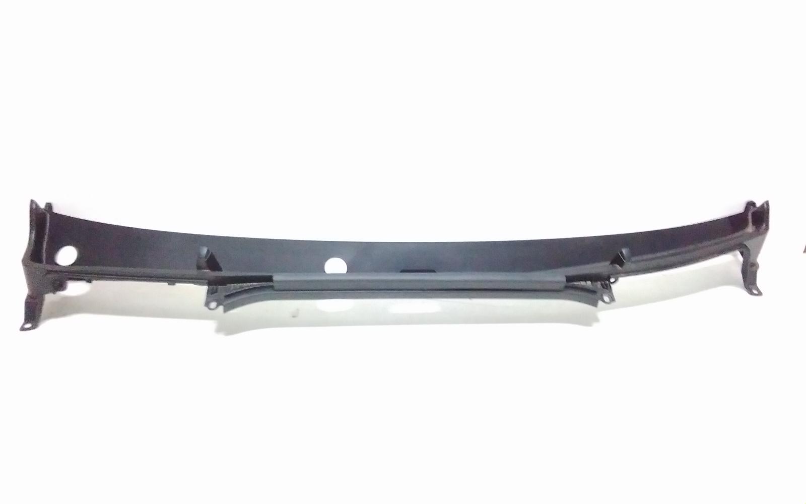 View Auto part Plenum Chamber Genesis Gv70 2024