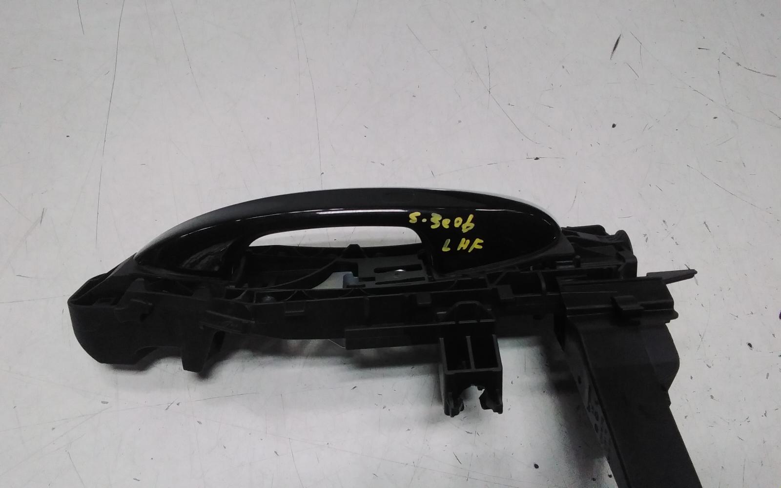 View Auto part Door Handle Mercedes Eqa 2024