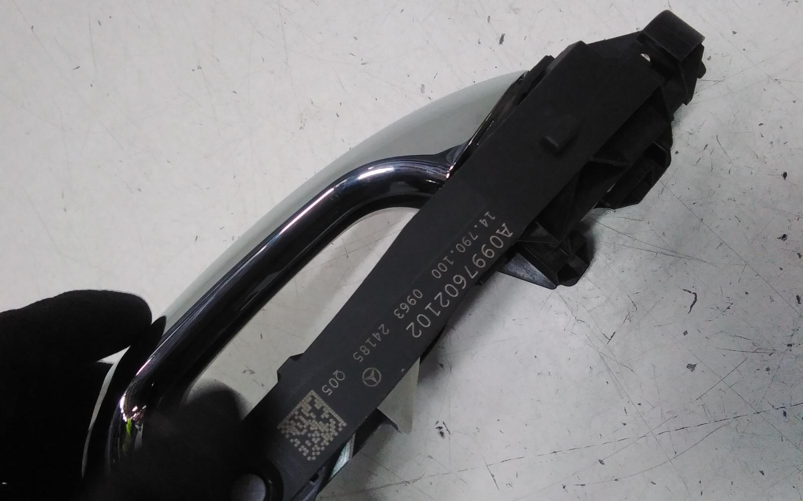 View Auto part Door Handle Mercedes Eqa 2024