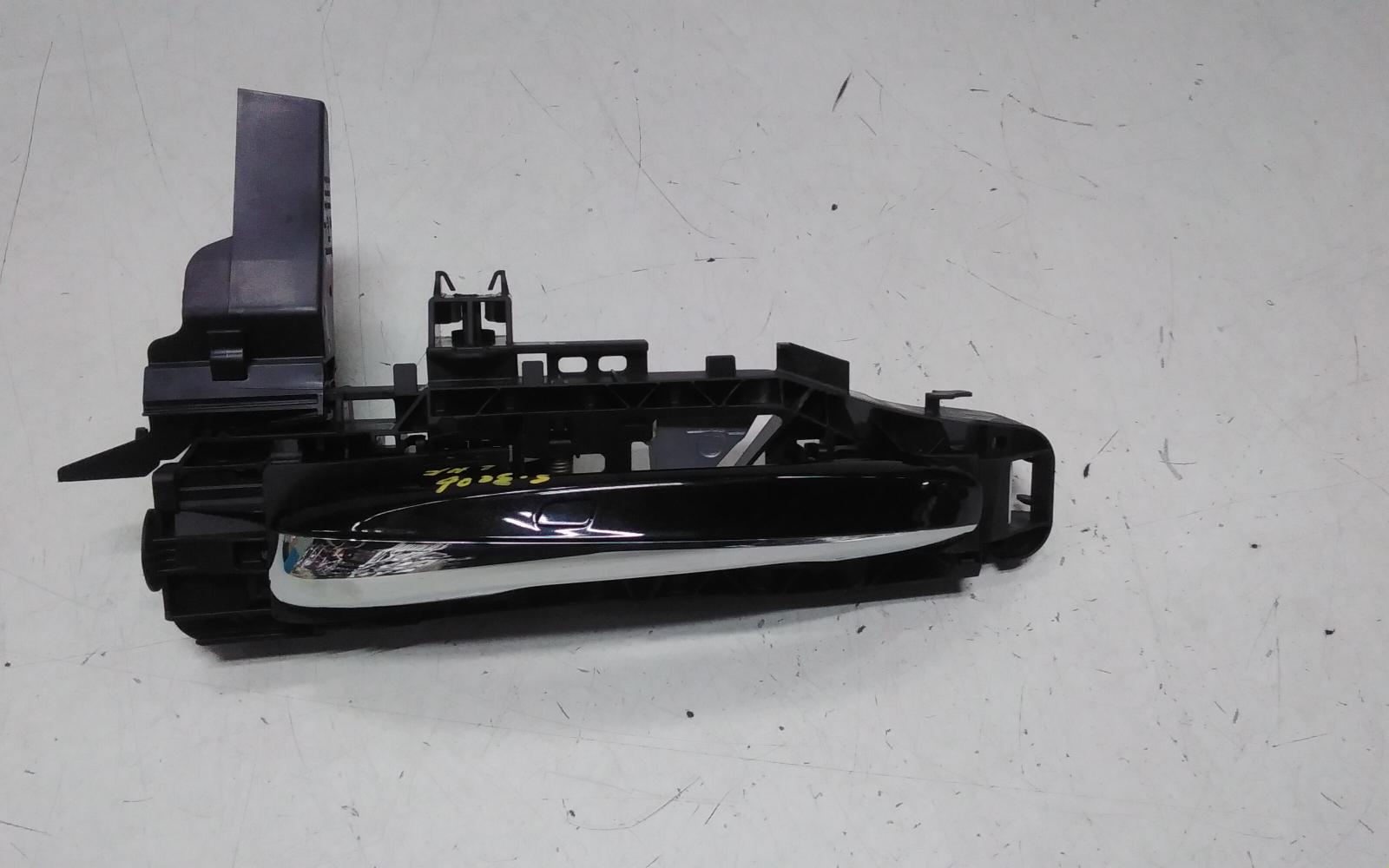 View Auto part Door Handle Mercedes Eqa 2024