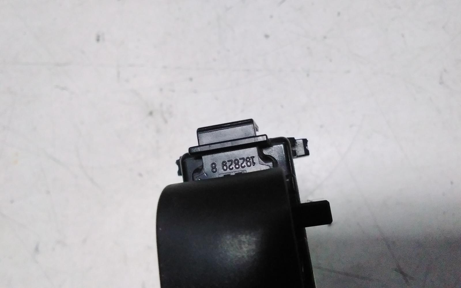 2007 Toyota Yaris Pwr Dr Wind Switch View Auto part Pwr Dr Wind Switch Toyota Yaris 2007