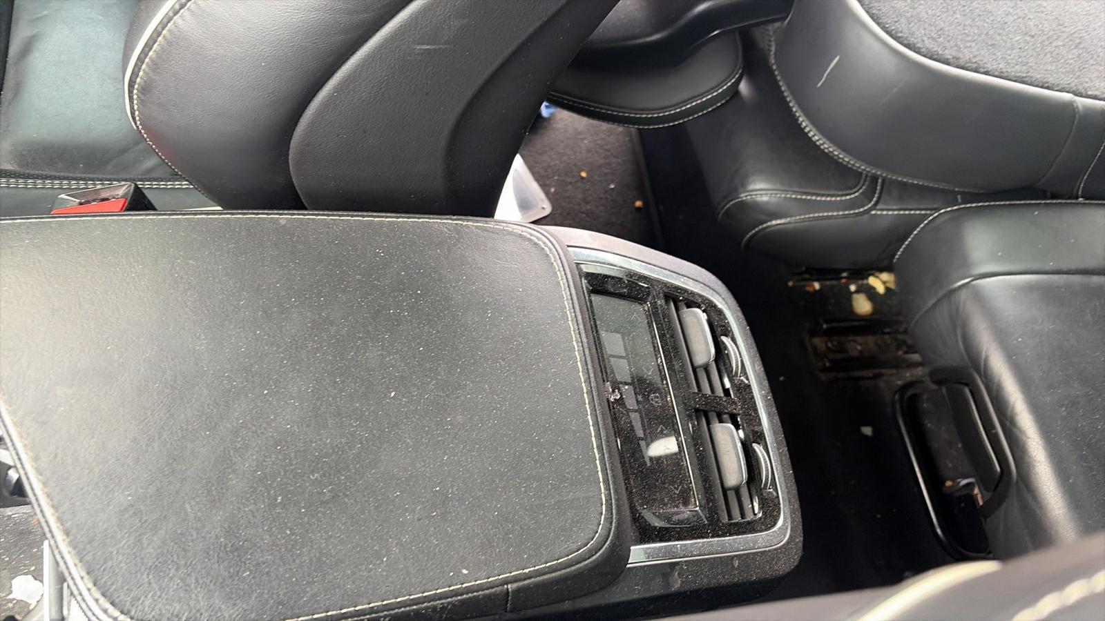 View Auto part Console Volvo Xc90 2021