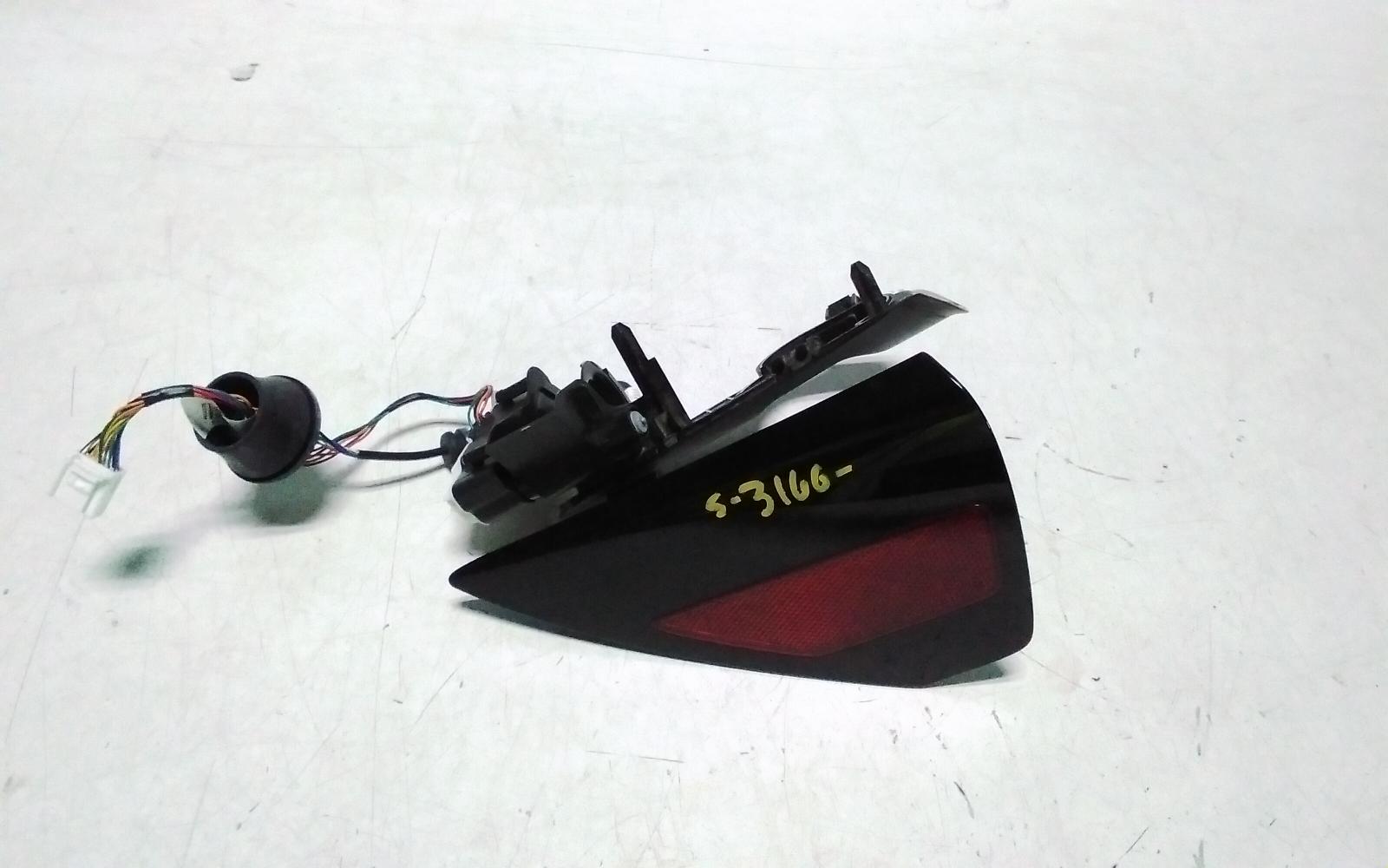 View Auto part Fuel Door / Filler Tesla Model Y 2023