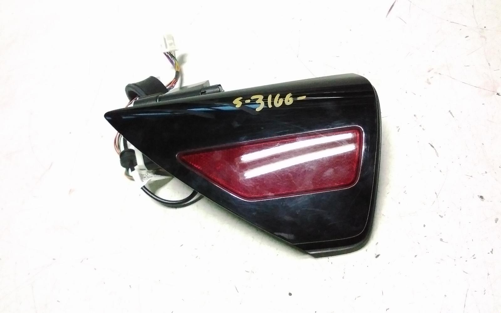View Auto part Fuel Door / Filler Tesla Model Y 2023