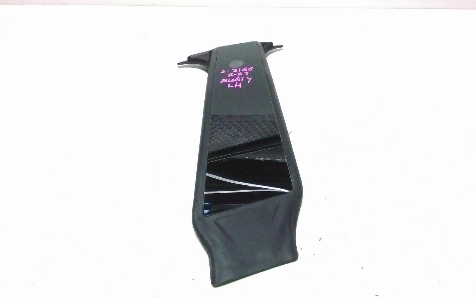 View Auto part Reverse Camera Tesla Model Y 2023