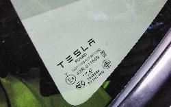 View Auto part Left Rear Side Glass Tesla Model Y 2023
