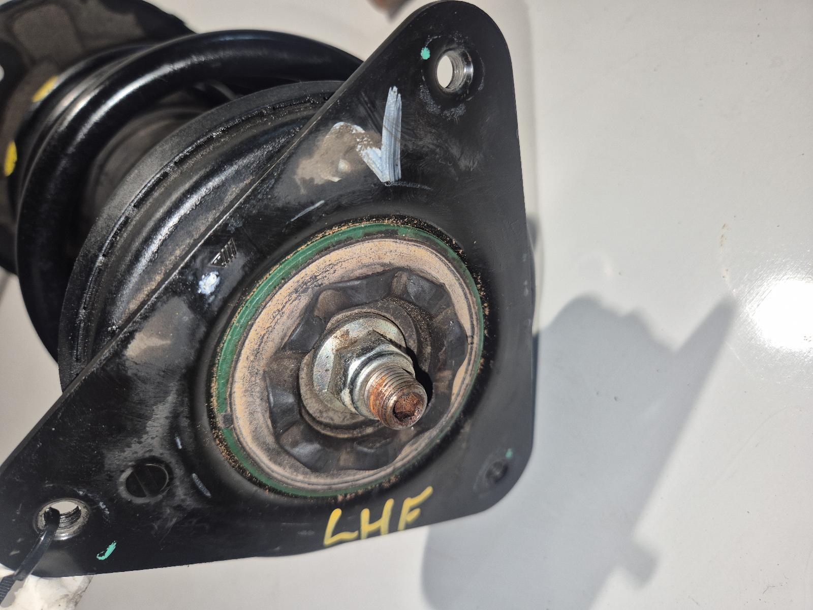 View Auto part Left Front Strut Nissan Xtrail 2019