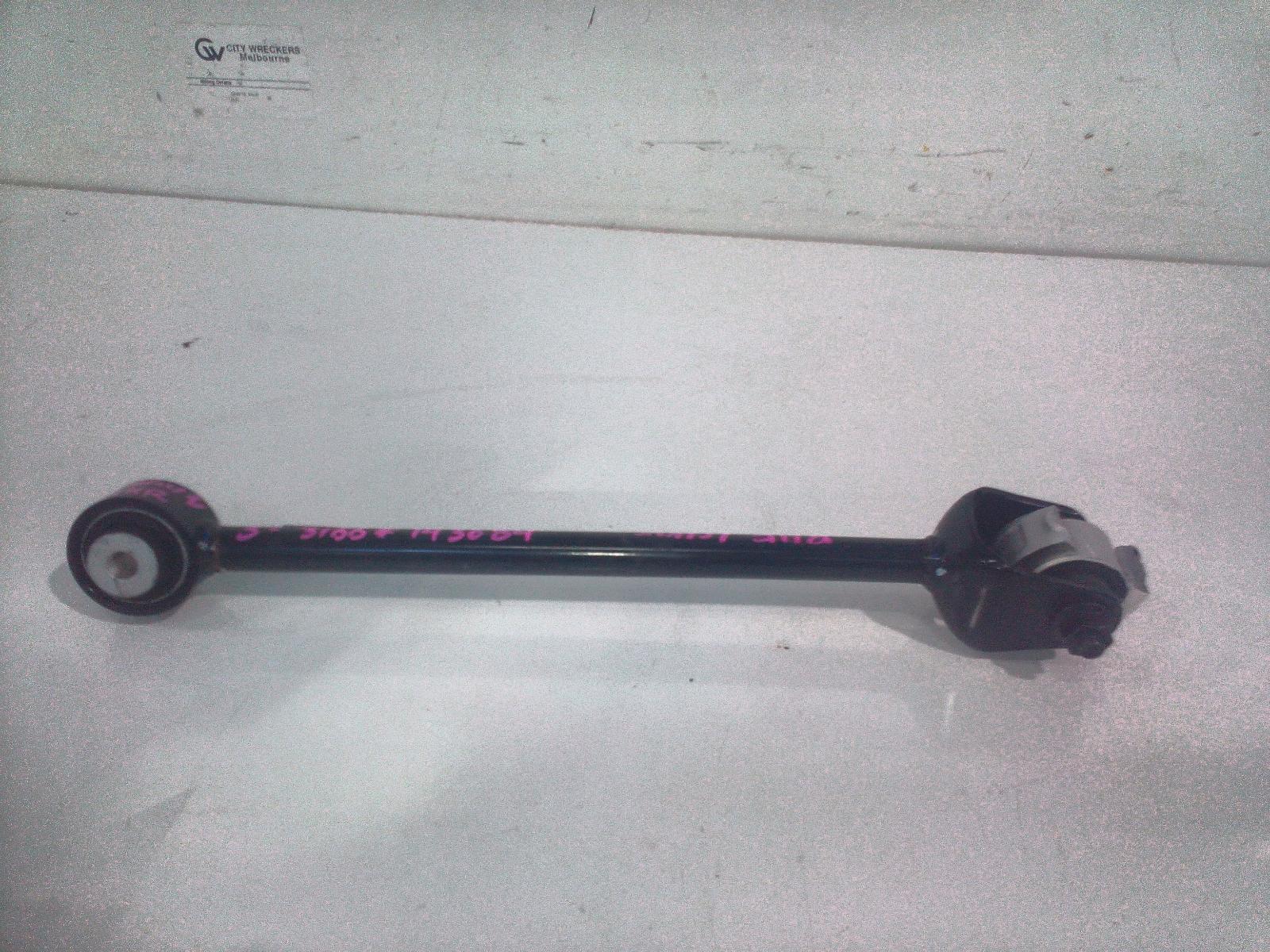 View Auto part Right Rear Trailing Arm Tesla Model Y 2023