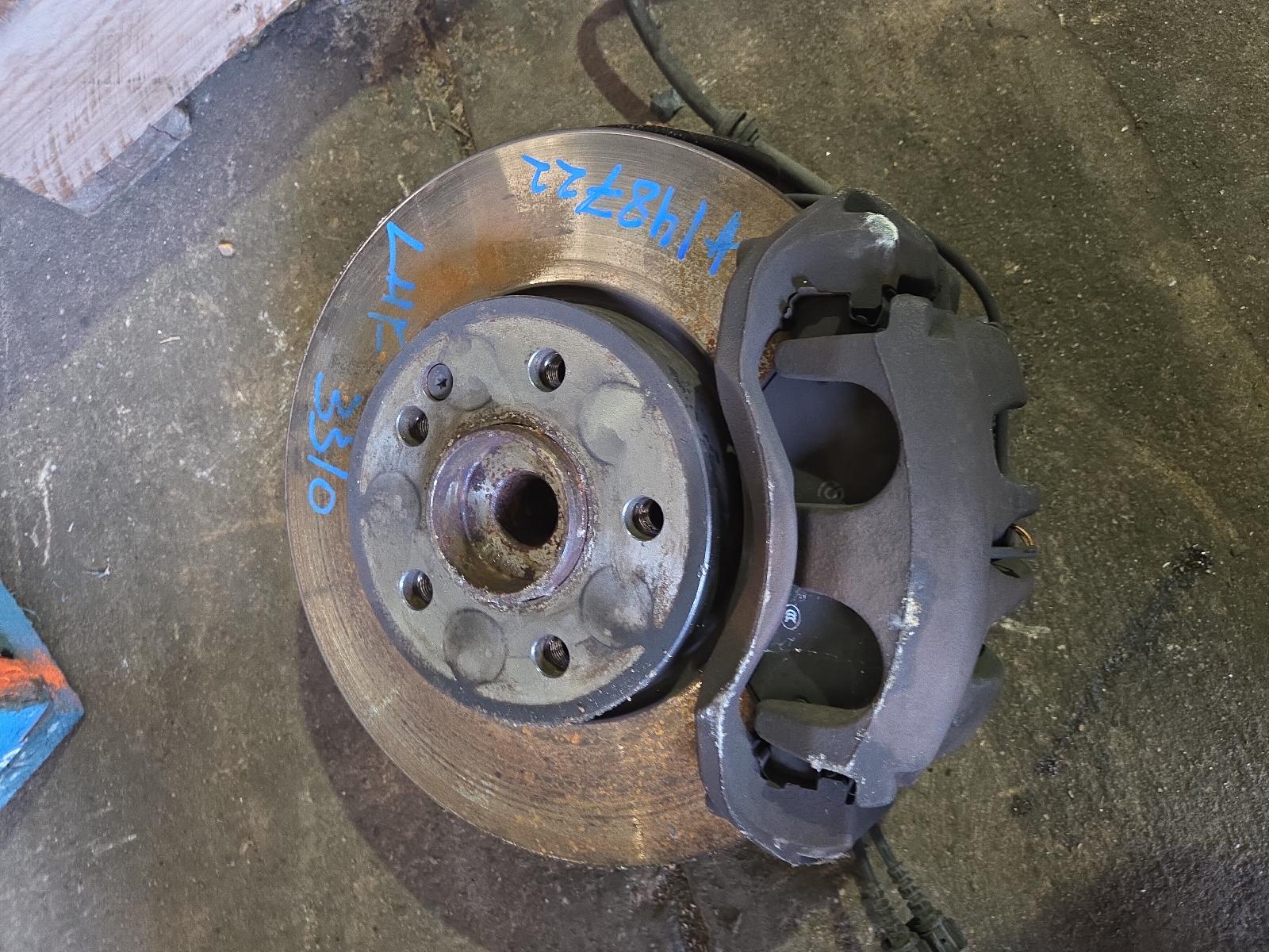 2013 Mercedes Vito Left Front Hub Assembly View Auto part Left Front Hub Assembly Mercedes Vito 2013
