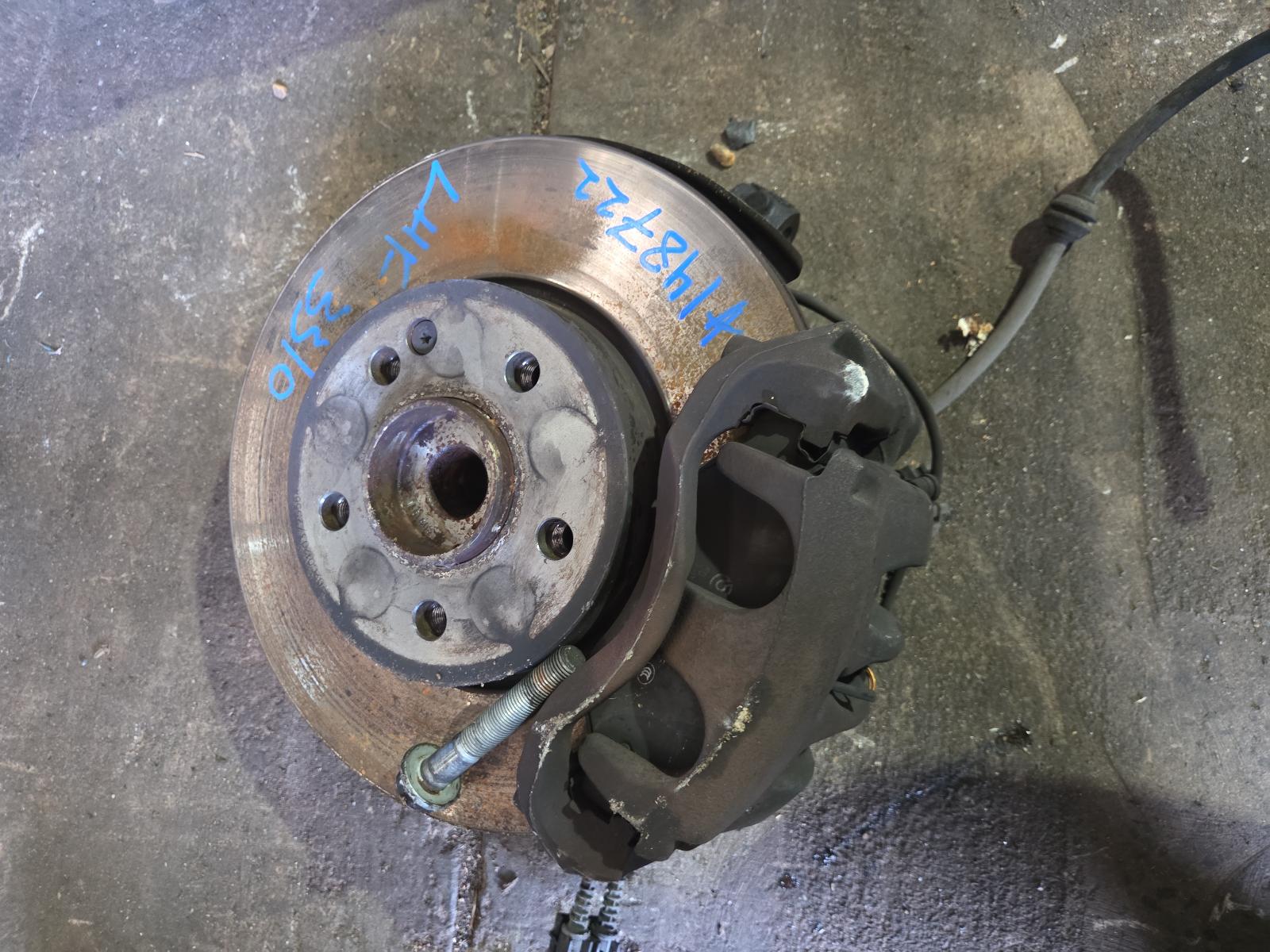 2013 Mercedes Vito Left Front Hub Assembly View Auto part Left Front Hub Assembly Mercedes Vito 2013