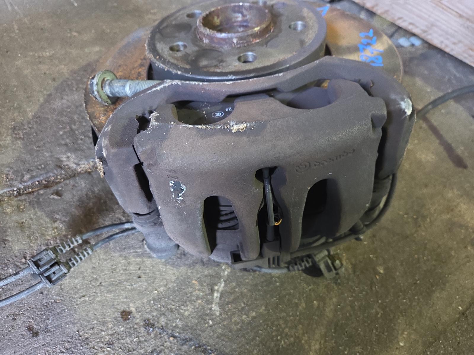 2013 Mercedes Vito Left Front Hub Assembly View Auto part Left Front Hub Assembly Mercedes Vito 2013