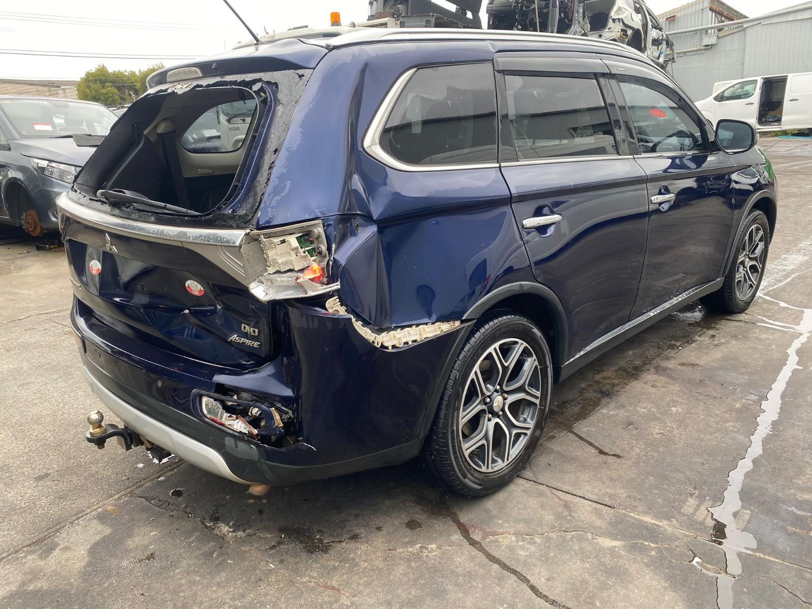 View Auto part Reverse Camera Mitsubishi Outlander 2014