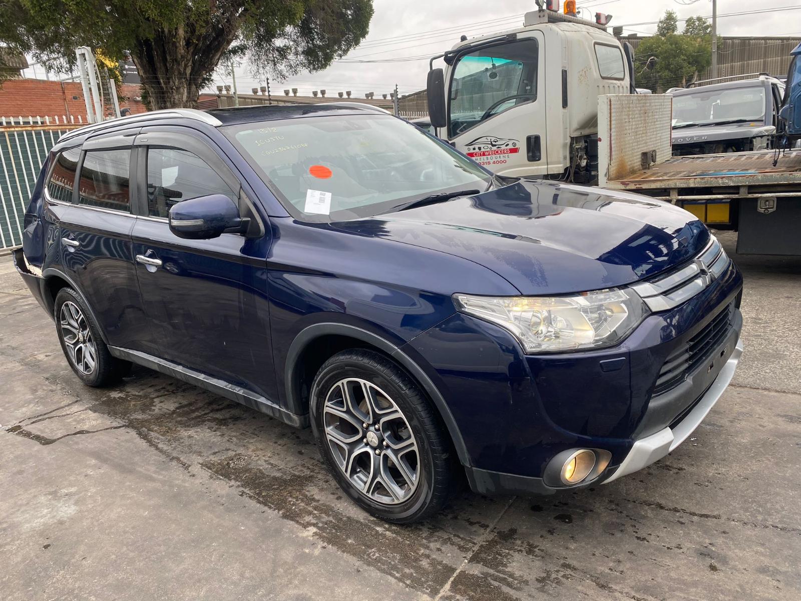 View Auto part Reverse Camera Mitsubishi Outlander 2014