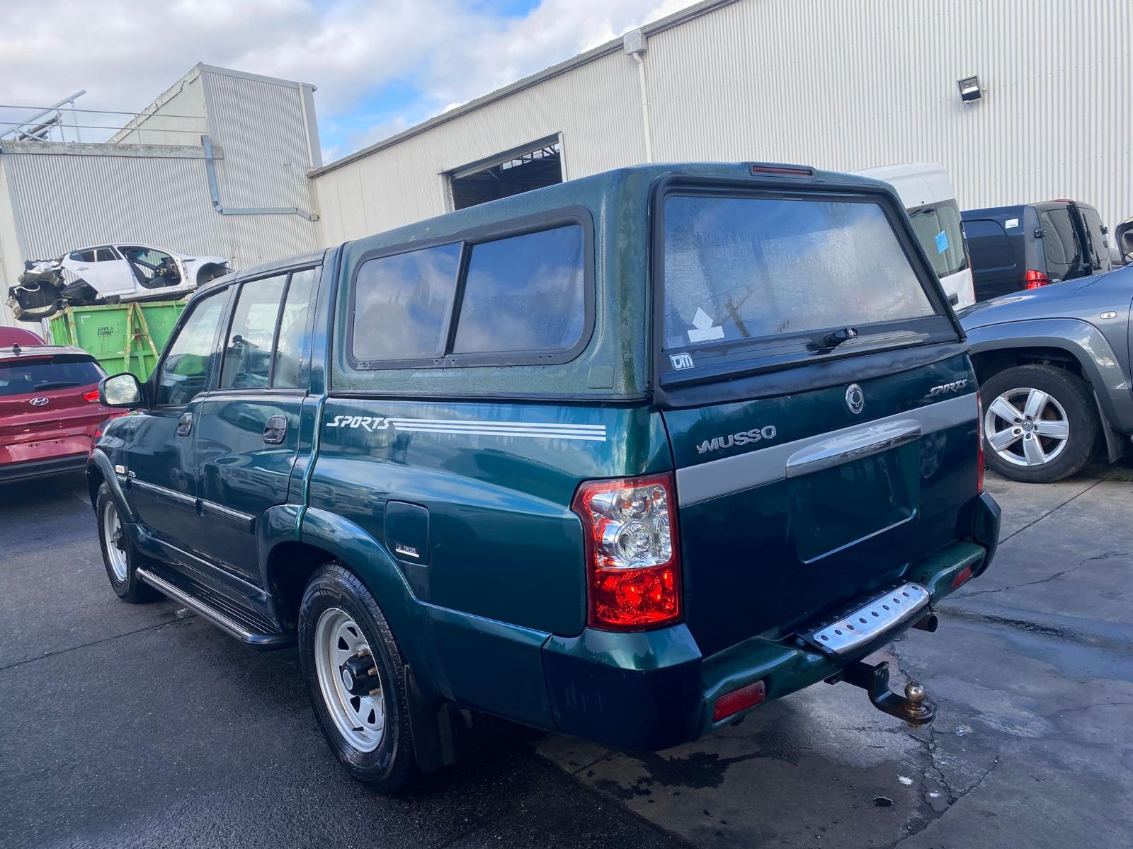 View Auto part Engine Ssangyong Musso 2006