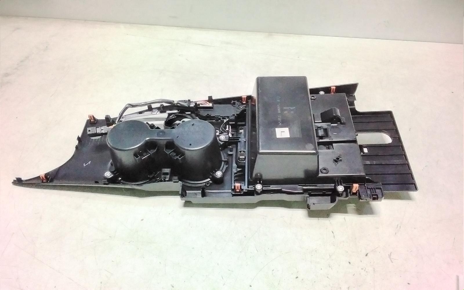 View Auto part Trim Panel Toyota Camry 2020
