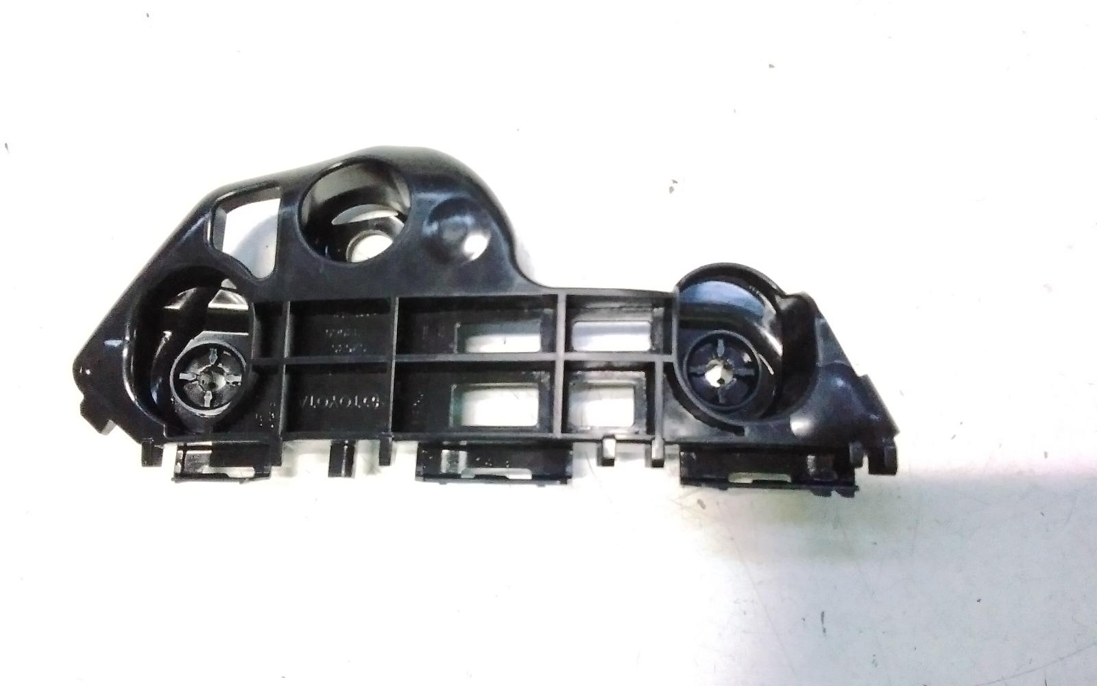View Auto part Misc Bracket Toyota Camry 2020