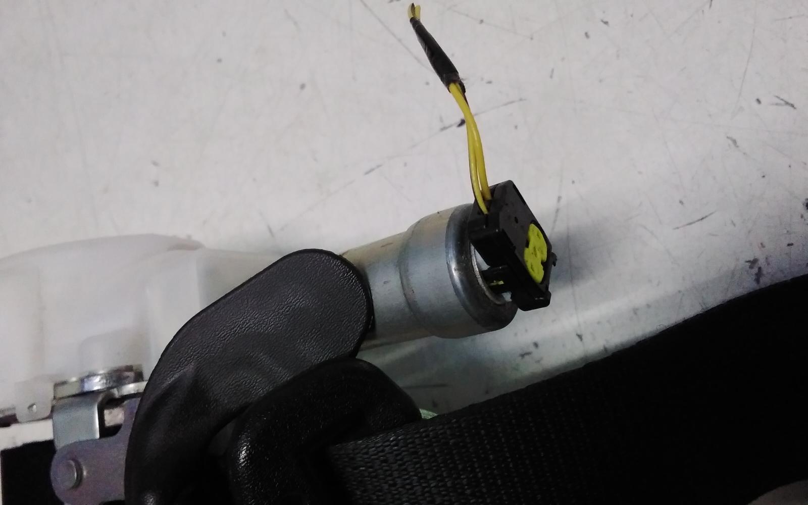 View Auto part Seatbelt/Stalk Toyota Camry 2020