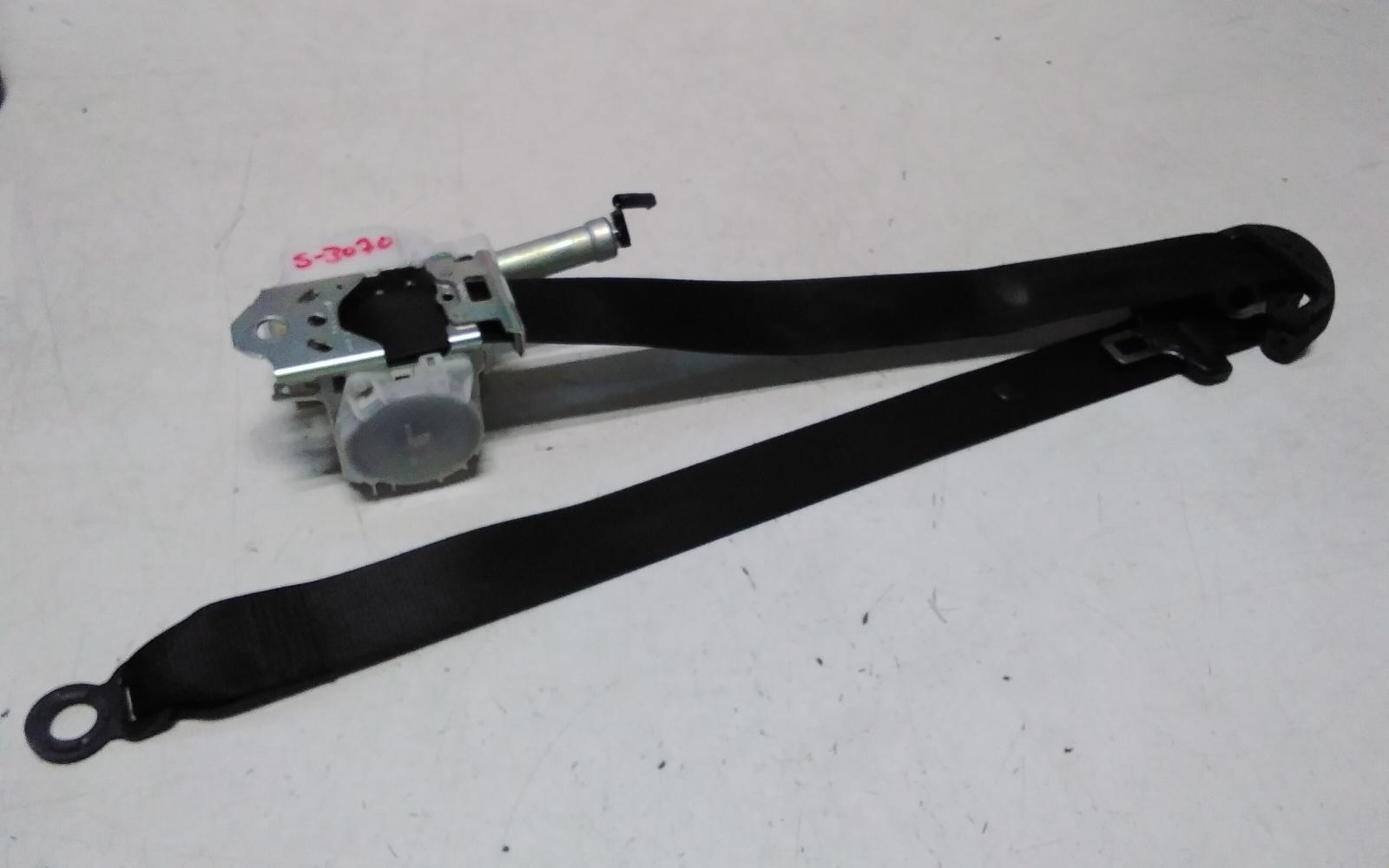View Auto part Seatbelt/Stalk Toyota Camry 2020