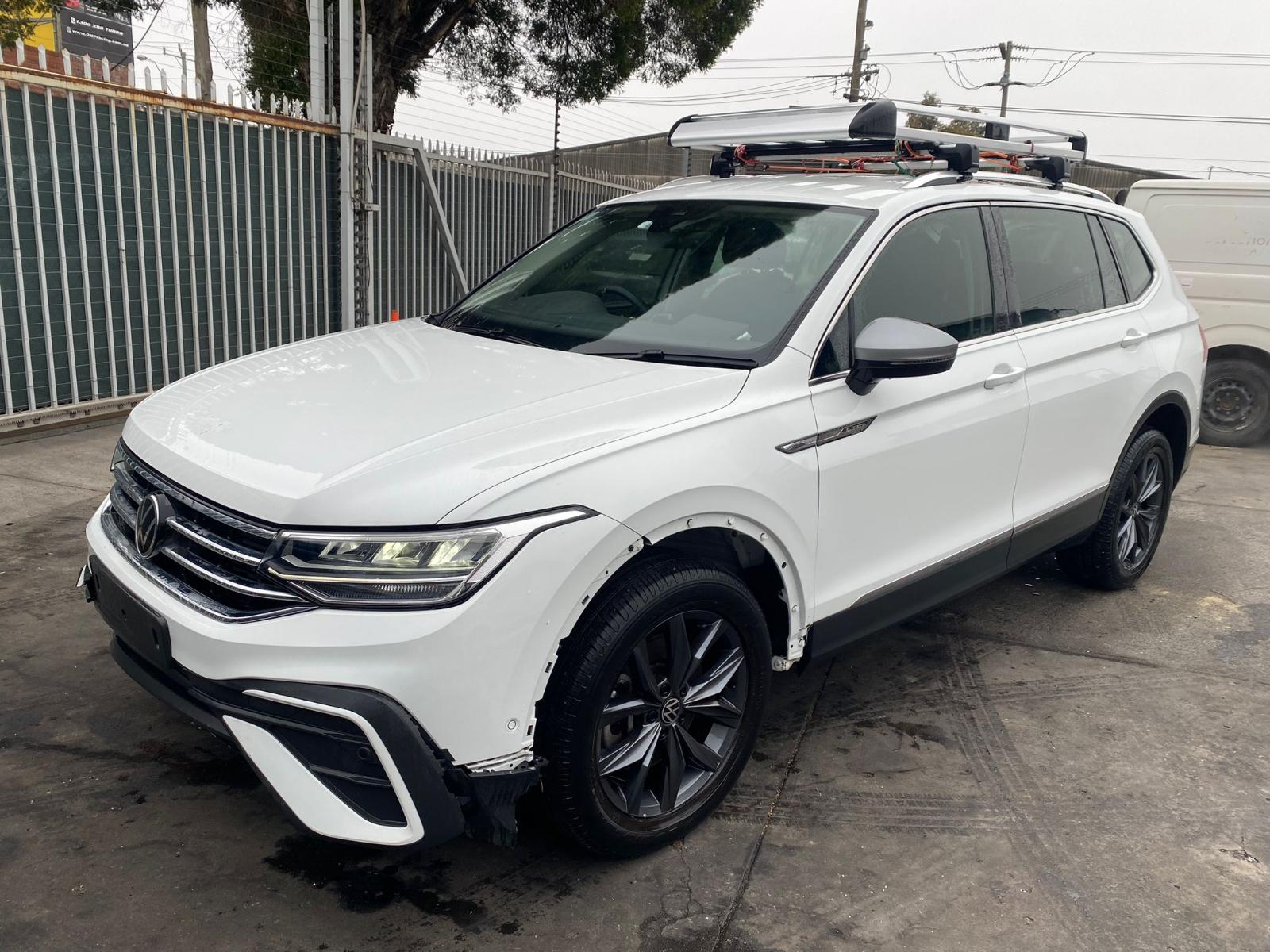 View Auto part Radiator Volkswagen Tiguan 2022