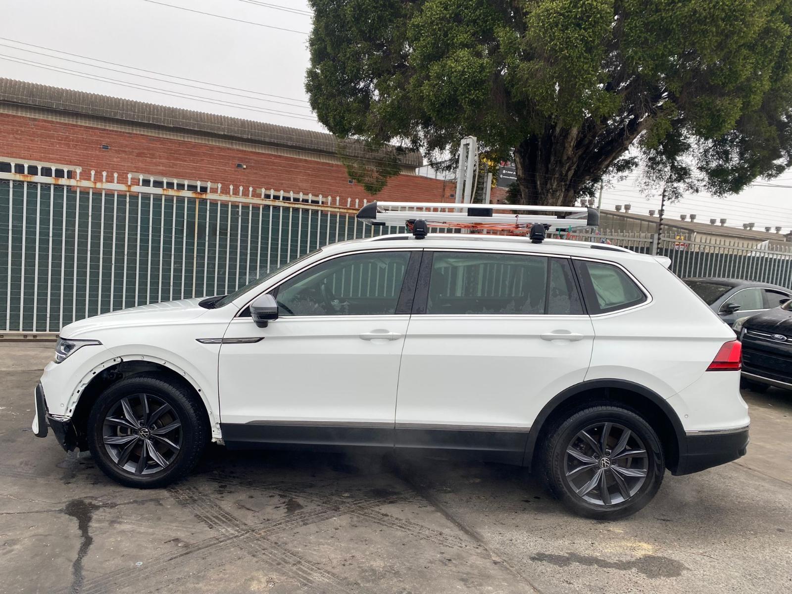 View Auto part Radiator Volkswagen Tiguan 2022