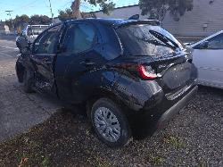 View Auto part Radiator Toyota Yaris 2022