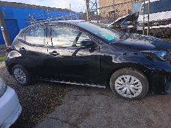 View Auto part Radiator Toyota Yaris 2022