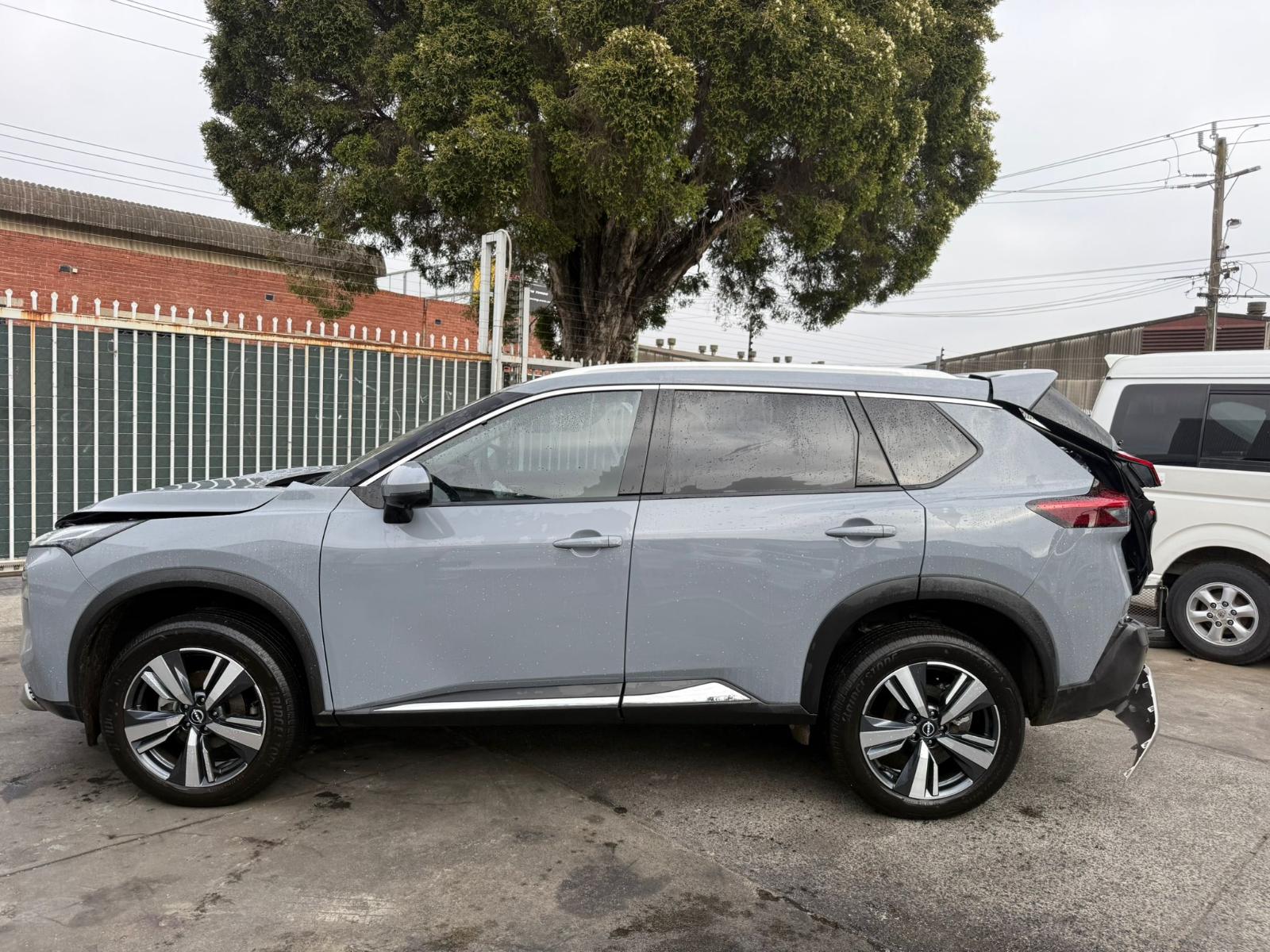 View Auto part Left Rear Door Window Nissan Xtrail 2024