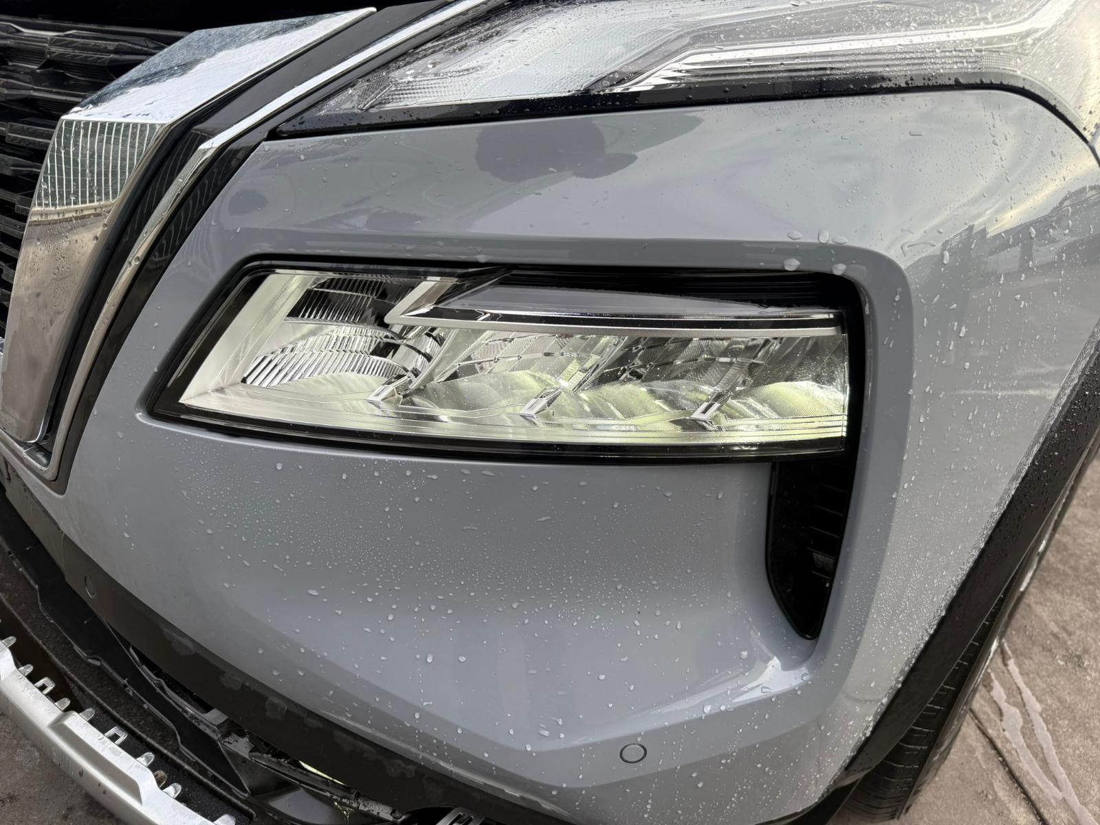 View Auto part Left Rear Strut Nissan Xtrail 2024