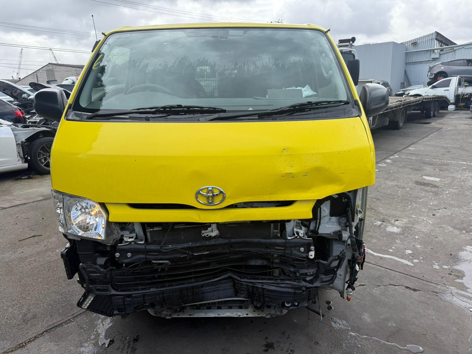 2018 Toyota Hiace Wheel Cover/Hub Cap View Auto part Wheel Cover/Hub Cap Toyota Hiace 2018