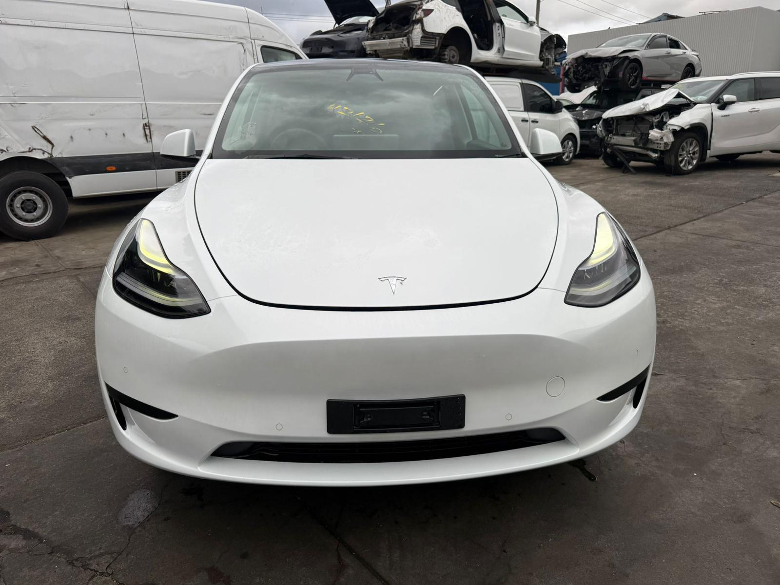 View Auto part Right Rear Door Window Tesla Model Y 2023