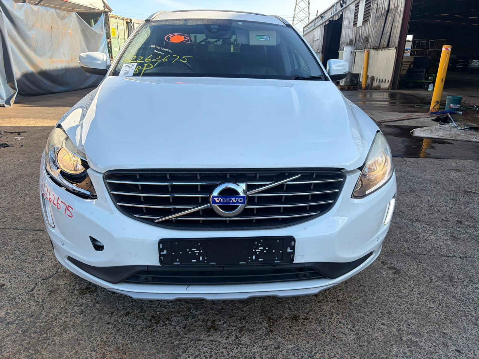 2016 Volvo Xc60 Front Bumper View Auto part Front Bumper Volvo Xc60 2016