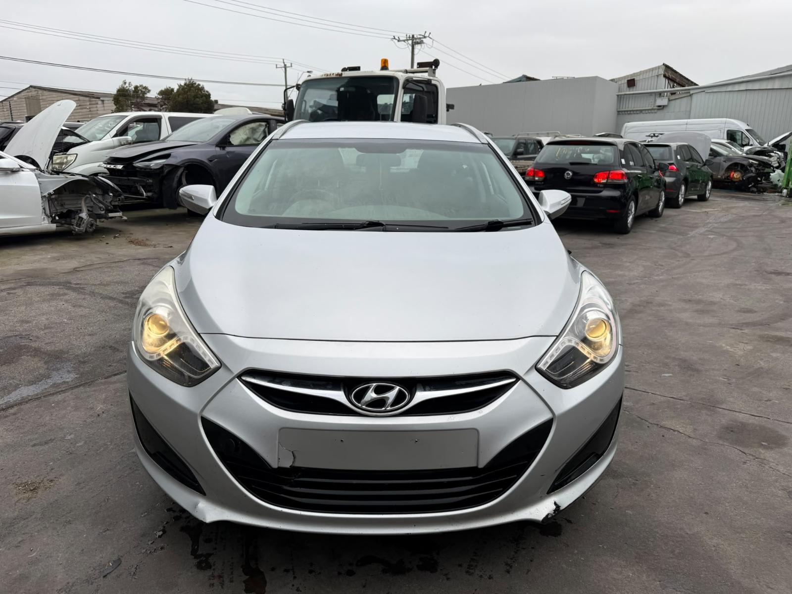 View Auto part Fuel Door / Filler Hyundai I40 2012