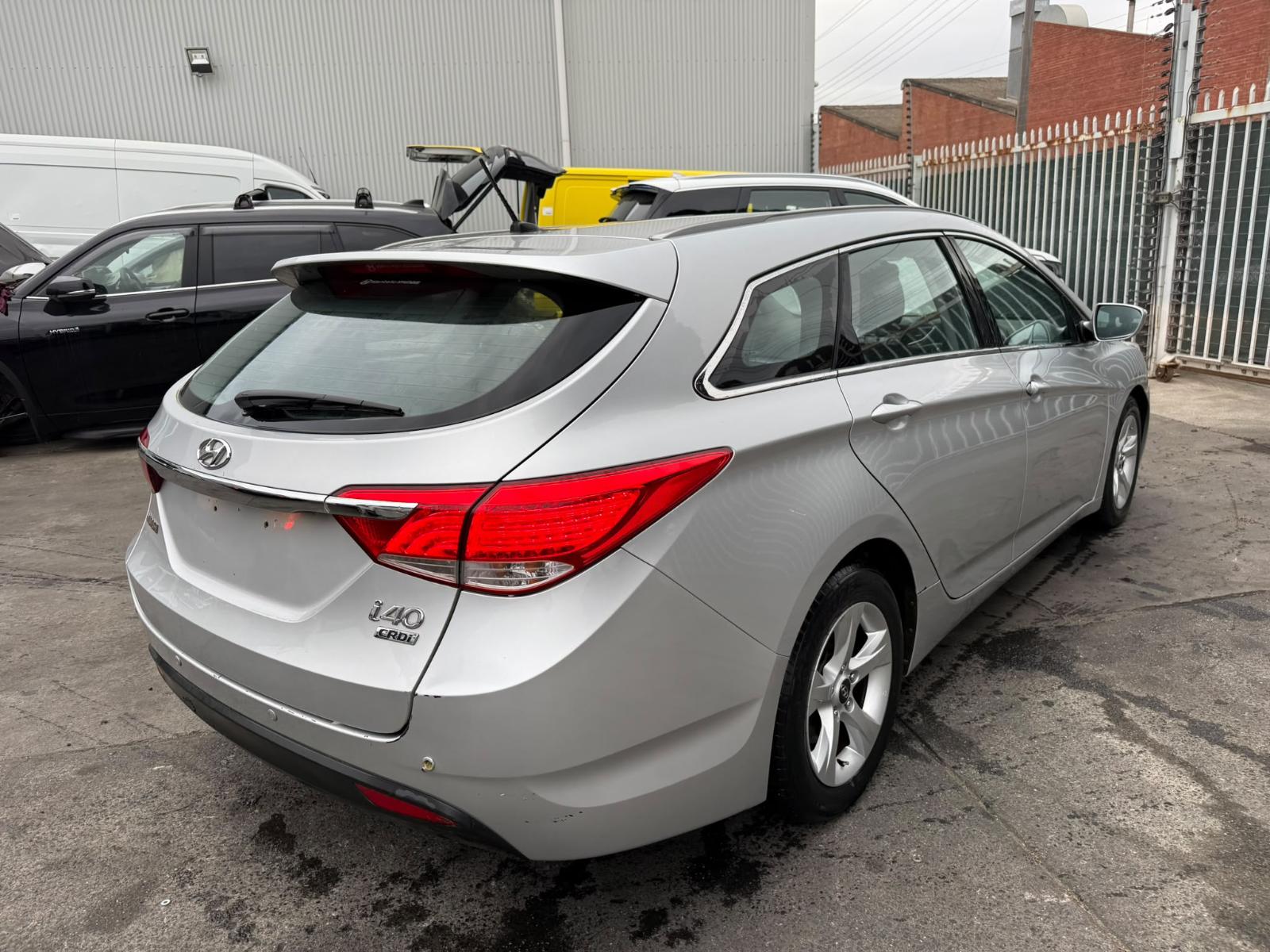 View Auto part Fuel Door / Filler Hyundai I40 2012