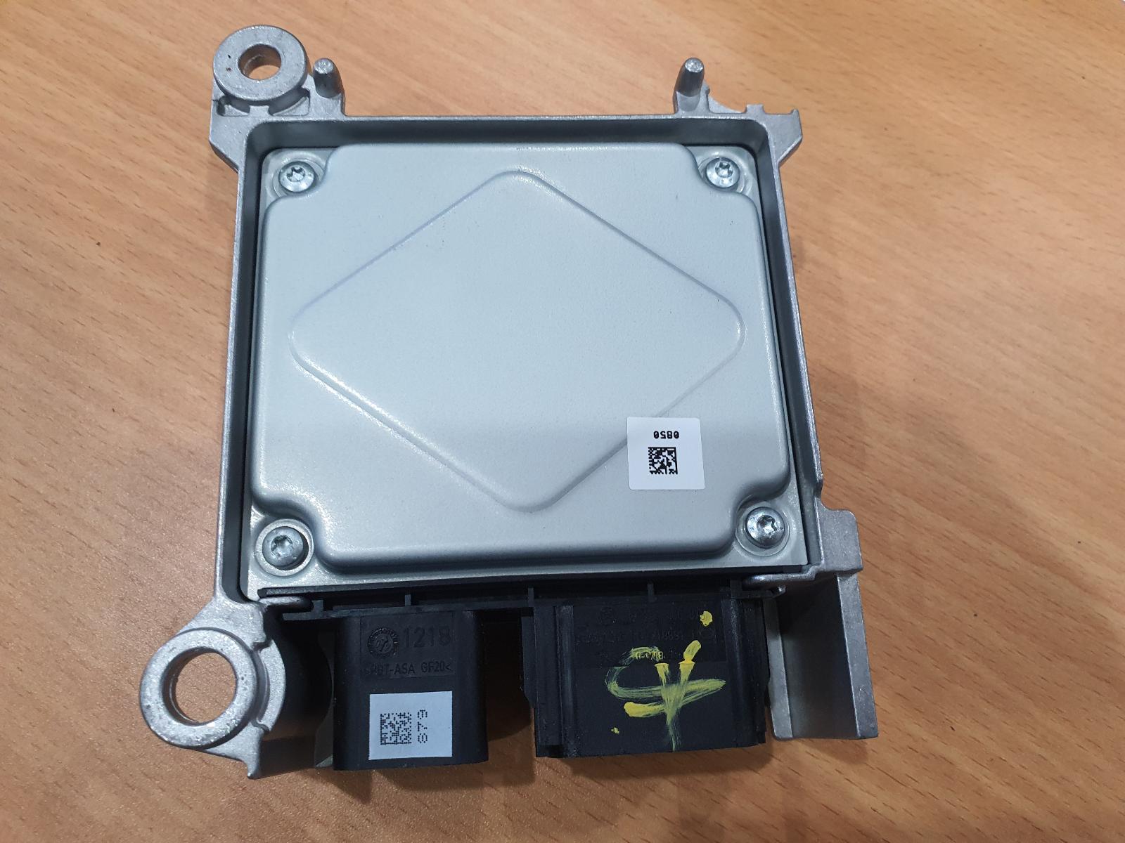 Airbag Module/Sensor Commodore Holden 2008