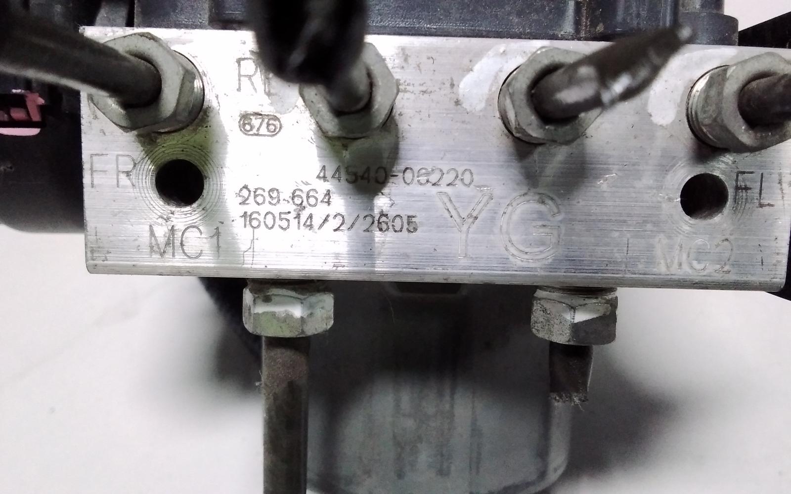 2016 Toyota Camry Abs Pump/Modulator View Auto part Abs Pump/Modulator Toyota Camry 2016