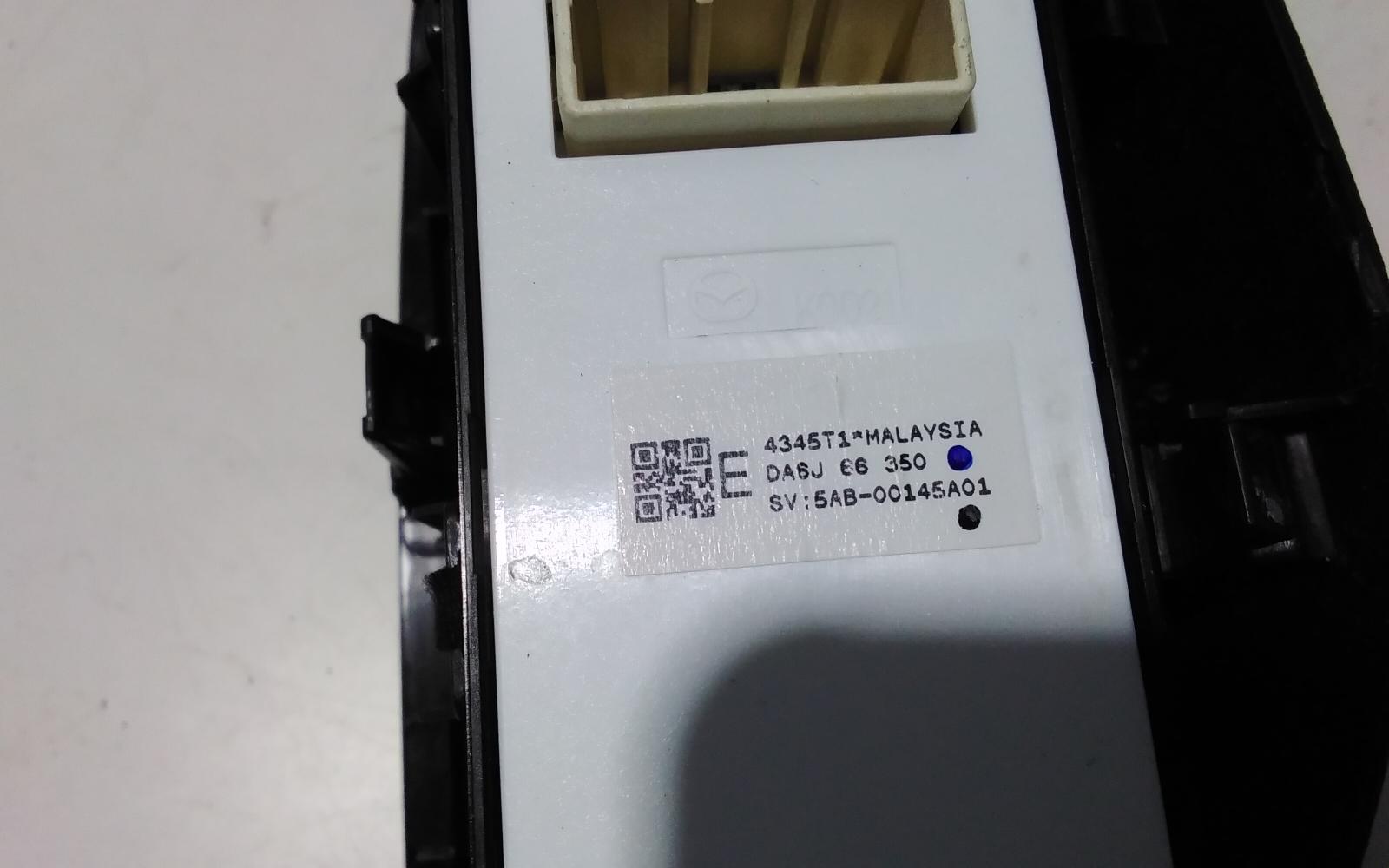 View Auto part Pwr Dr Wind Switch Mazda Cx3 2015
