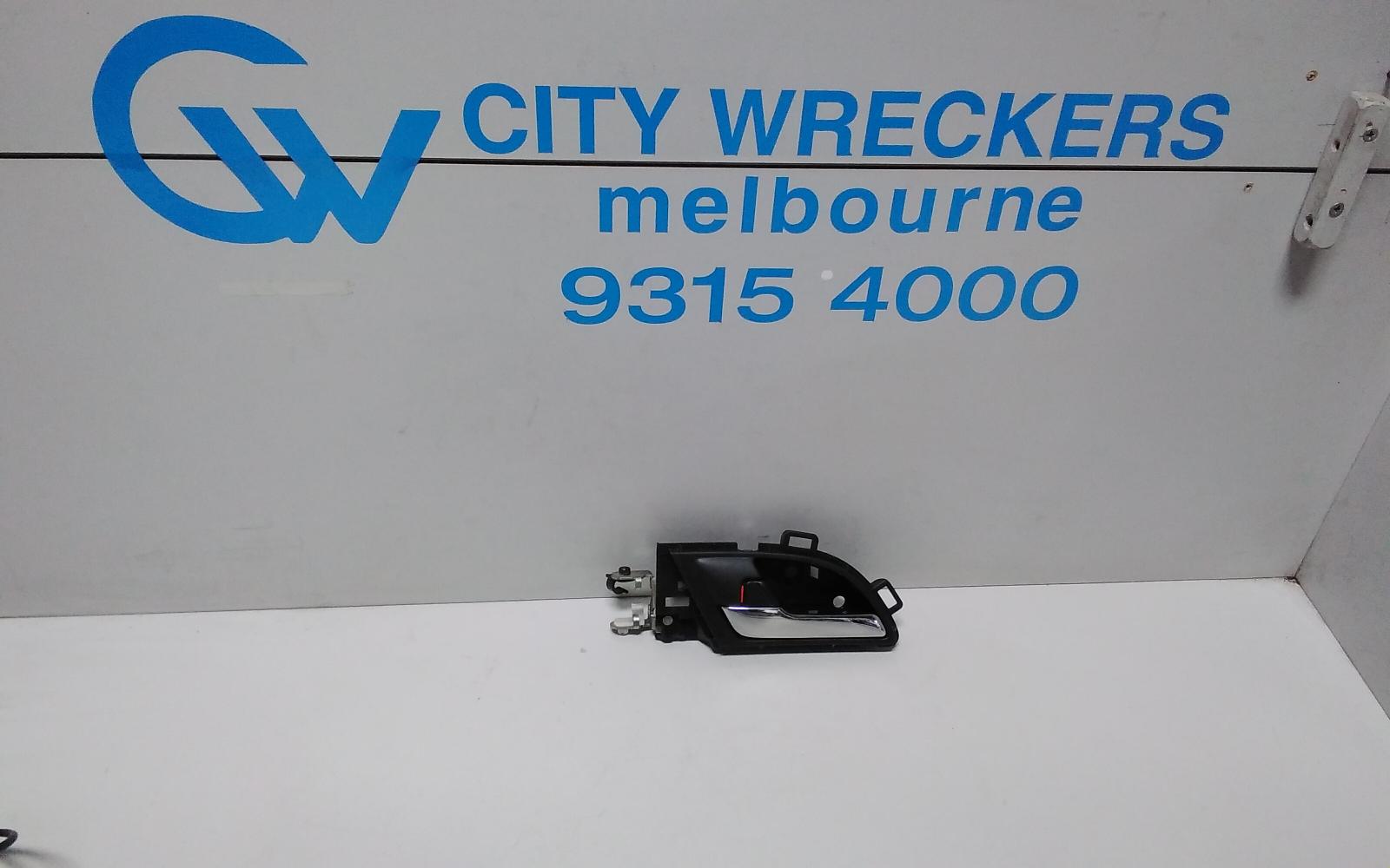 View Auto part Door Handle Honda Crv 2008