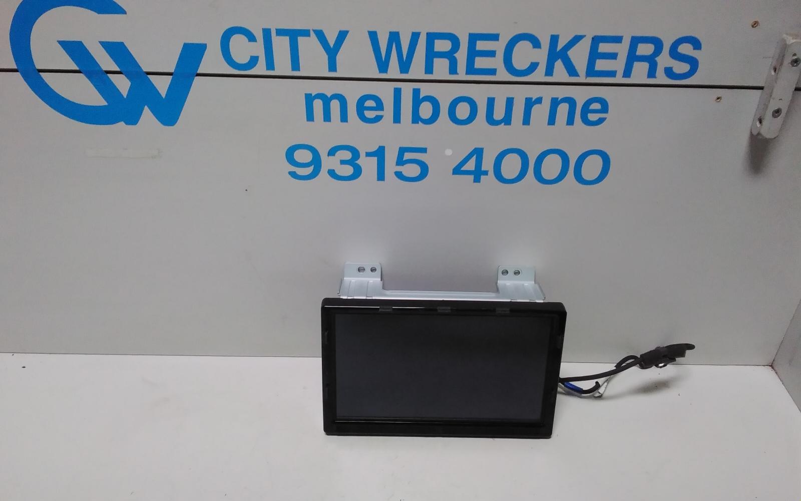 View Auto part Radio/Cd/Dvd/Sat/Tv Hyundai Genesis 2016