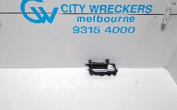 View Auto part Door Handle Hyundai Genesis 2016