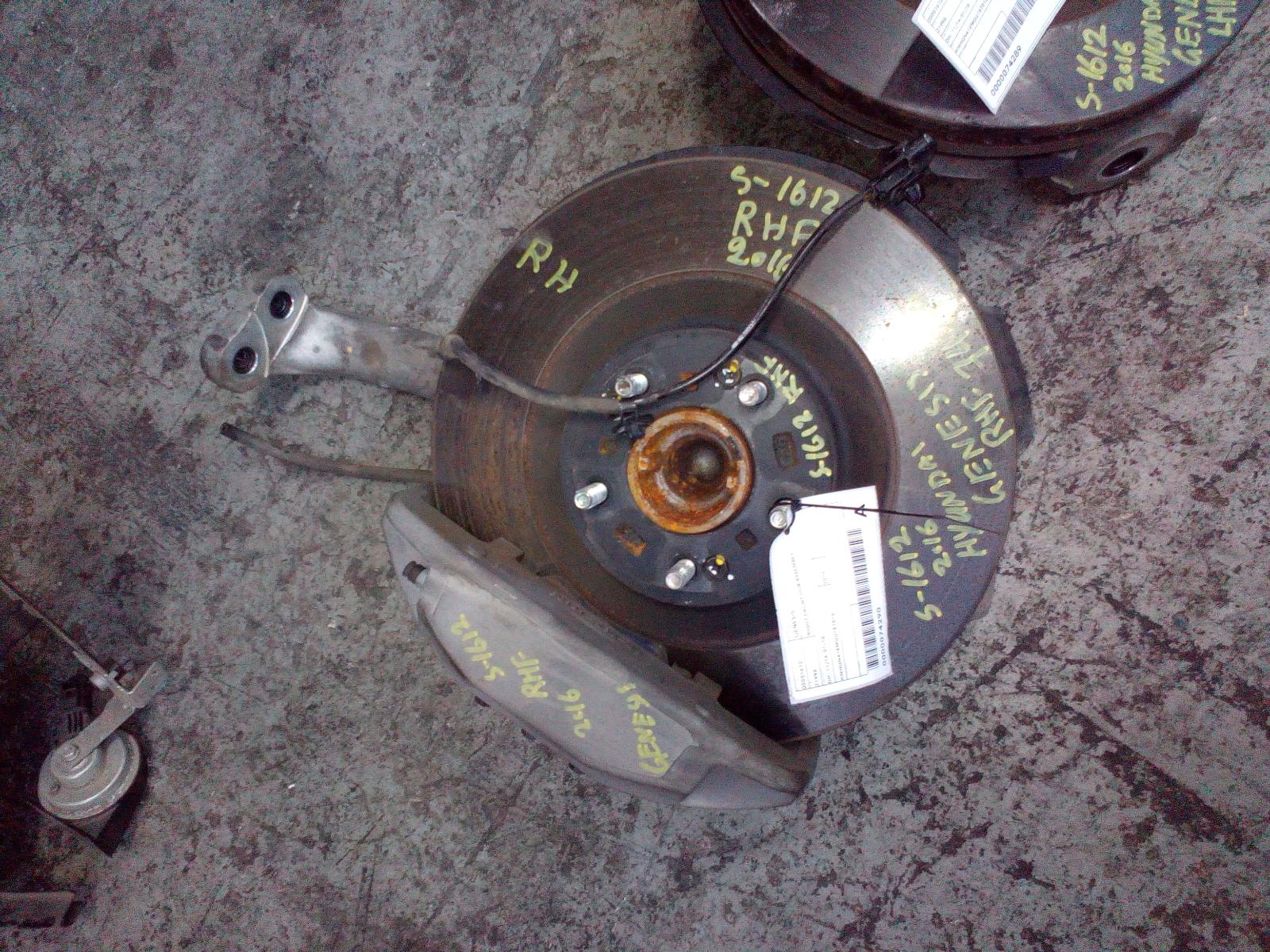 View Auto part Right Front Hub Assembly Hyundai Genesis 2016