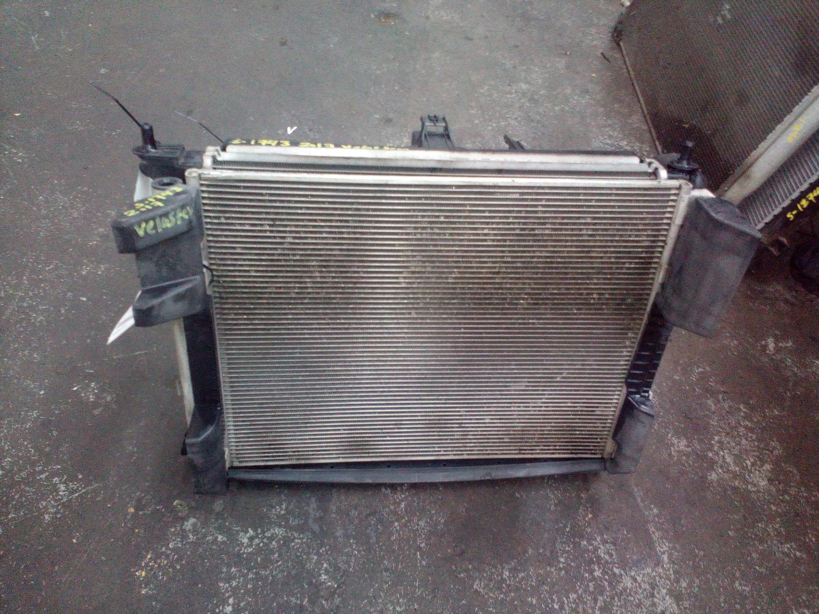 View Auto part Radiator Hyundai Veloster 2014