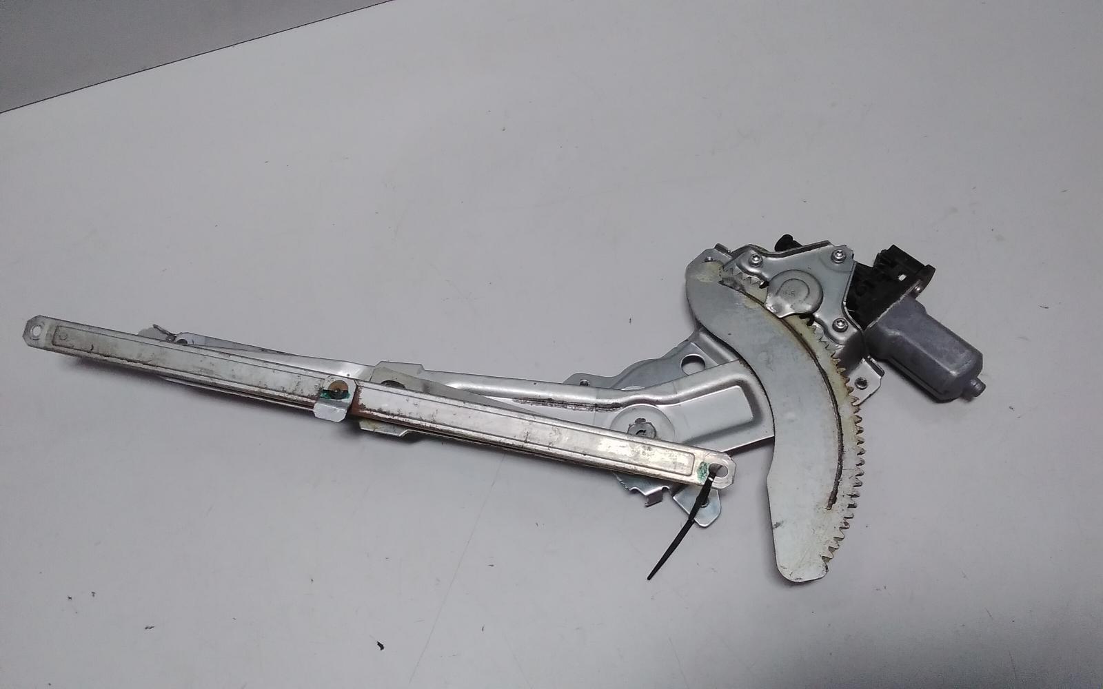 View Auto part Left Front Window Reg/Motor Suzuki Alto 2013