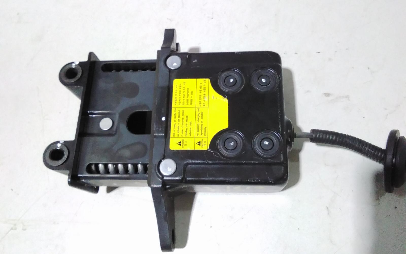 View Auto part Misc Hyundai Genesis 2016