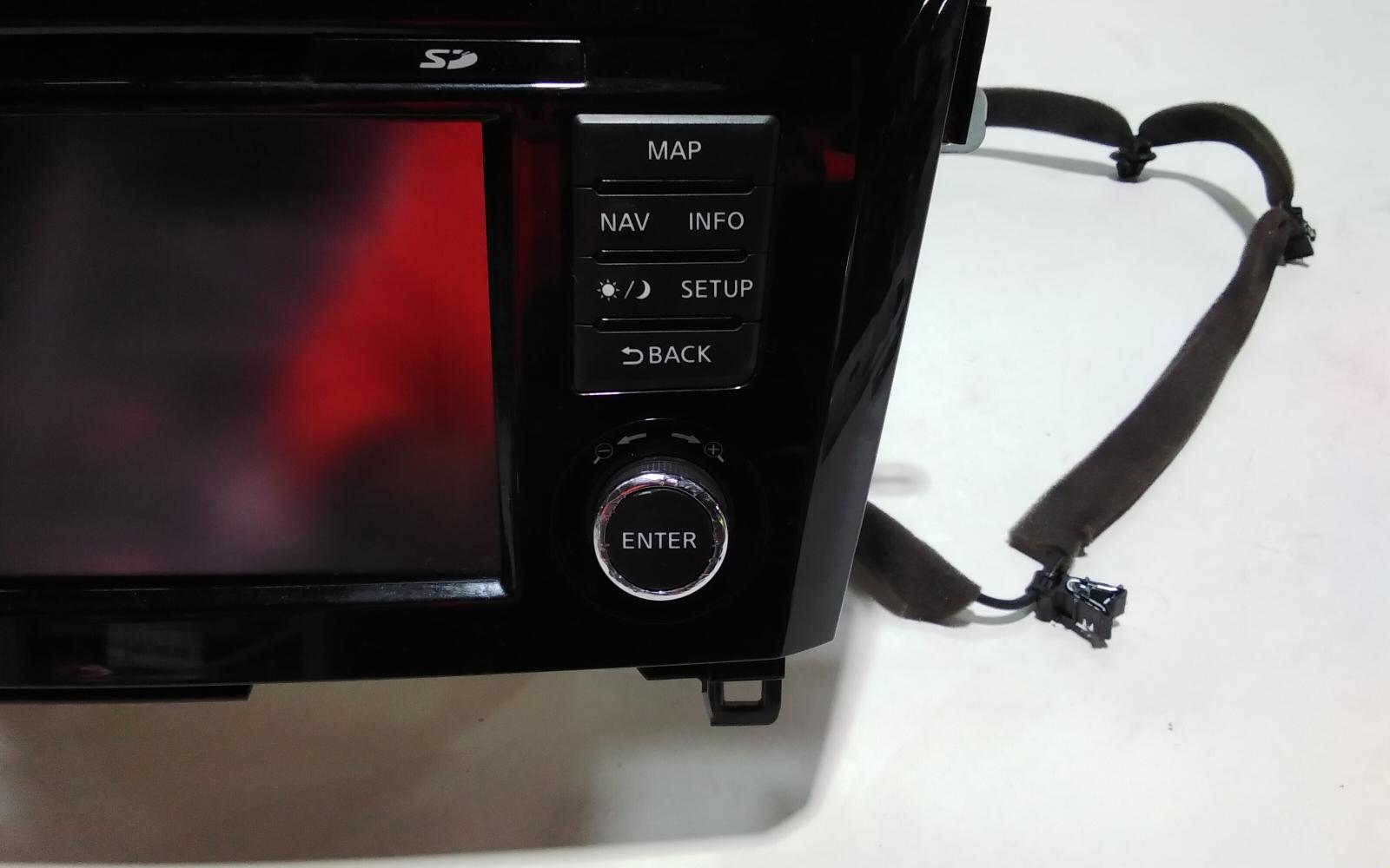 View Auto part Radio/Cd/Dvd/Sat/Tv Nissan Qashqai 2015