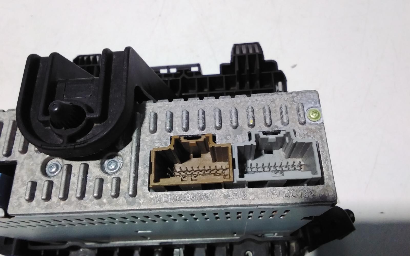 View Auto part Radio/Cd/Dvd/Sat/Tv Holden Trax 2019