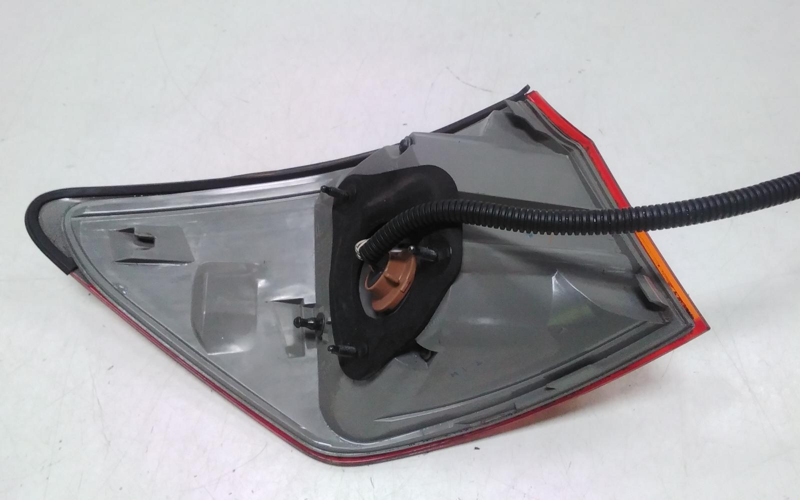 2007 Lexus Is250/is250c Right Taillight View Auto part Right Taillight Lexus Is250/is250c 2007